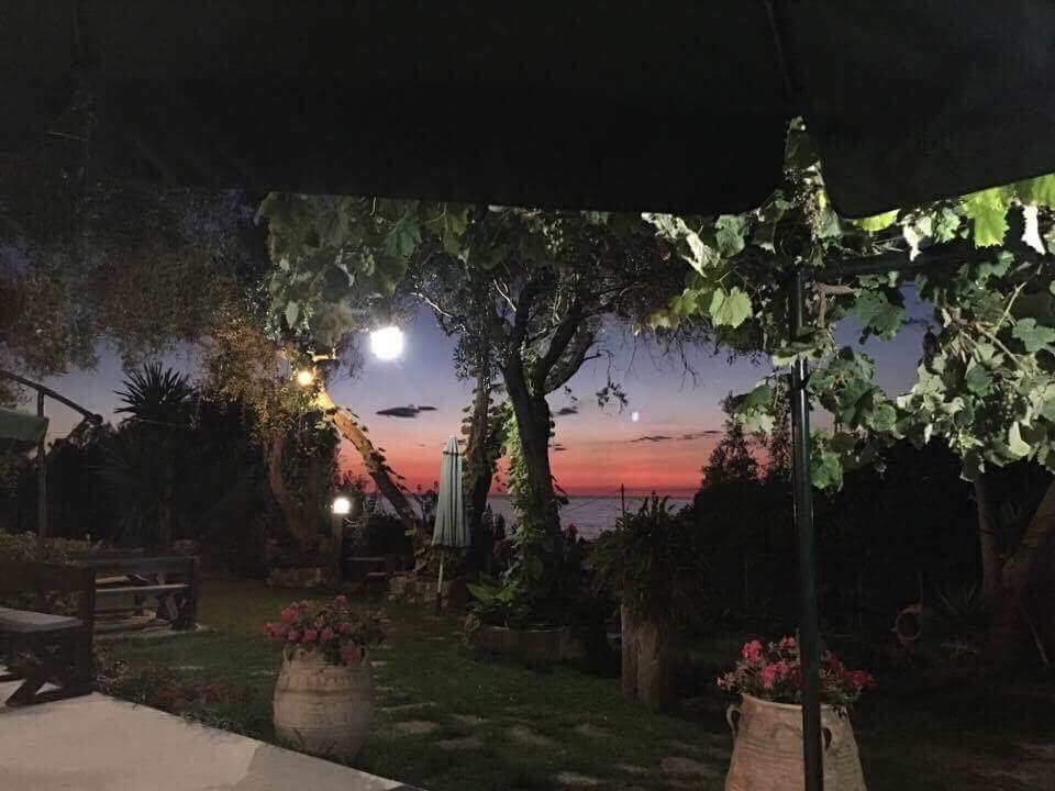 Pension Skala Ágios Matthaíos Bagian luar foto
