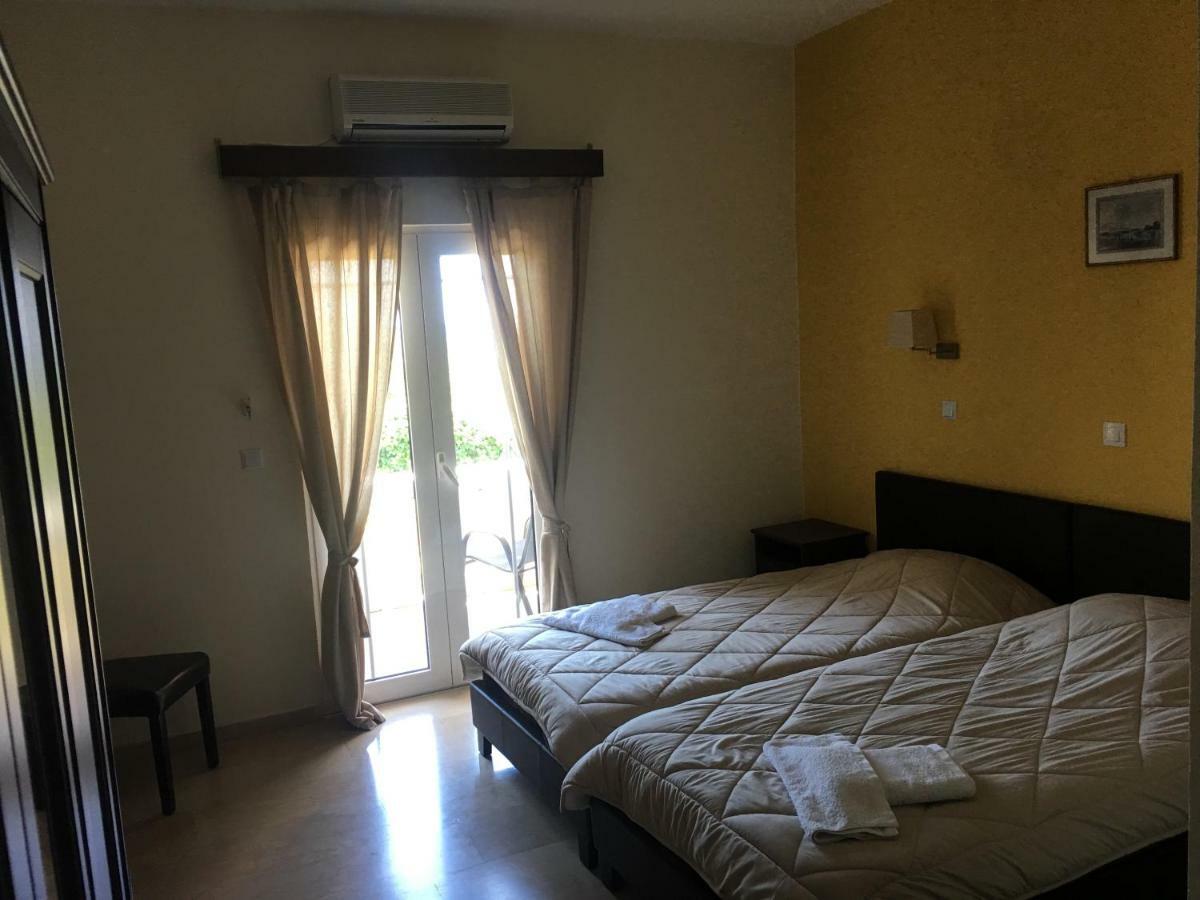 Pension Skala Ágios Matthaíos Bagian luar foto