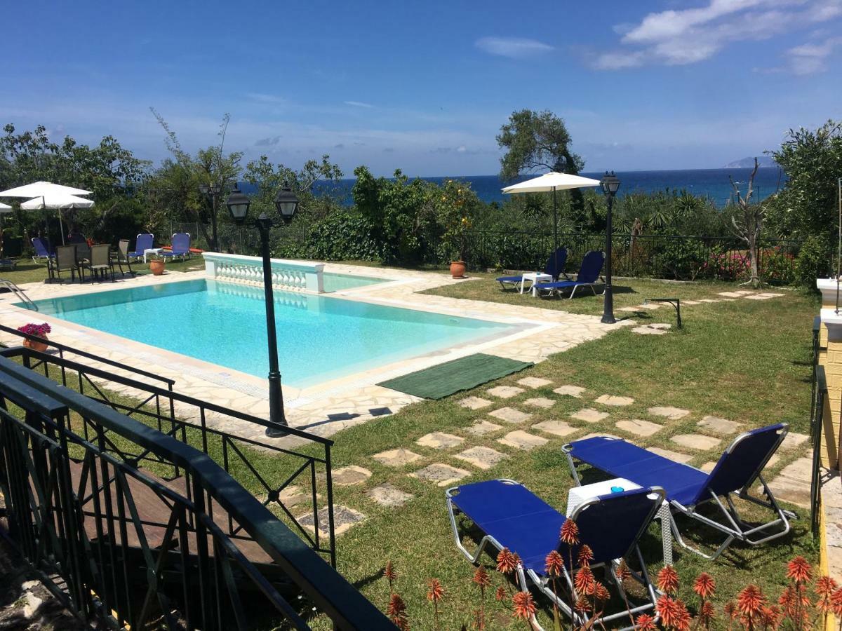 Pension Skala Ágios Matthaíos Bagian luar foto